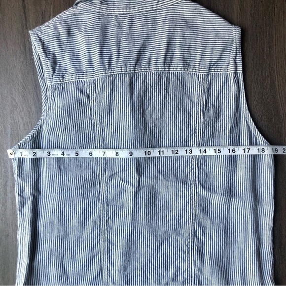 Kenar Linen Vest Women’s Large Gray White Railroad Stripe Coastal Beachy - Picture 3 of 6